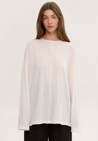 White jersey longsleeve with seam